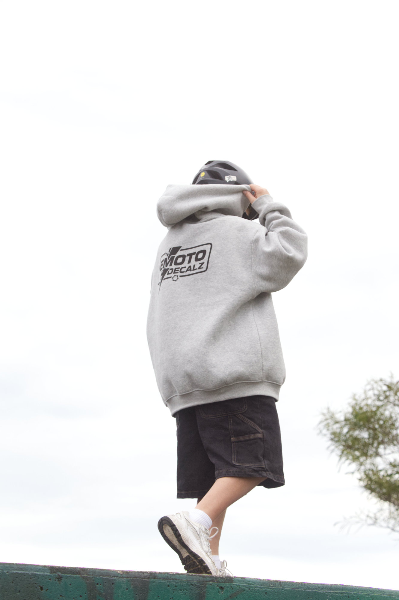 Emoto - Fleeced Boxy Hoodie - Logo